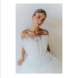 Arlington Pearl Mini by Untamed Petals - XS